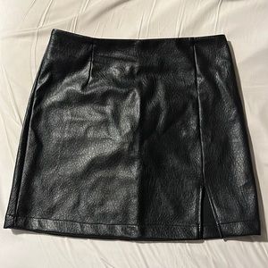Faux leather Wild fable skirt